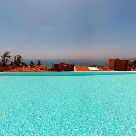 4 Bed Residential Palm C6 Otel 3*